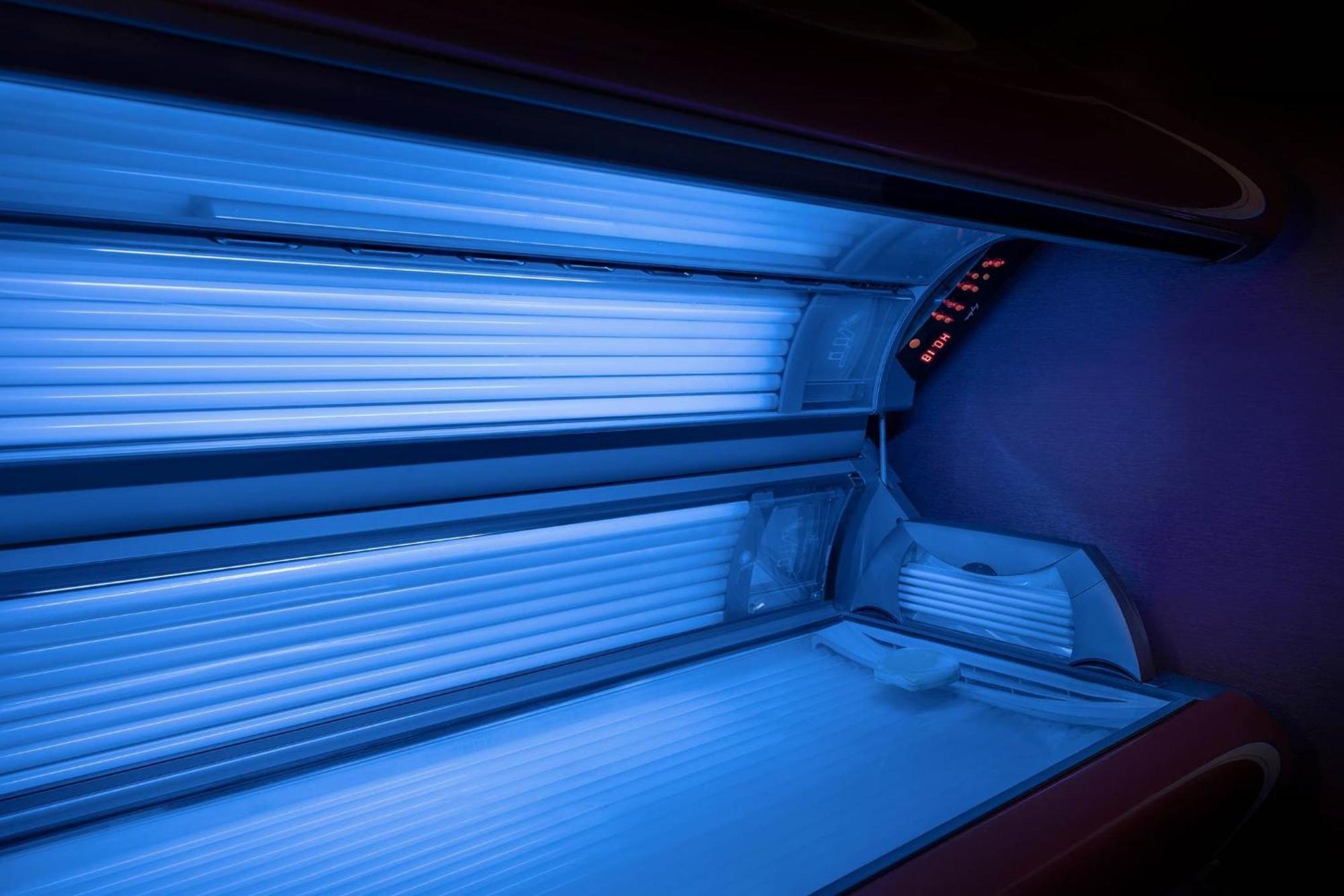 Titanic Hotel & Spa Sulaymaniyah Bagian luar foto A tanning bed