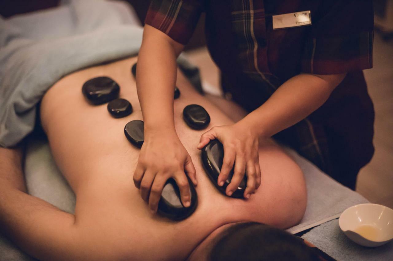 Titanic Hotel & Spa Sulaymaniyah Bagian luar foto Hot stone massage