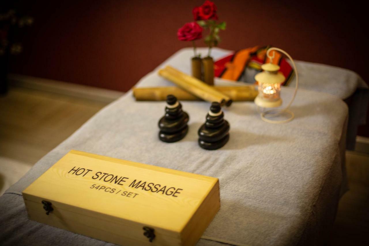 Titanic Hotel & Spa Sulaymaniyah Bagian luar foto Hot stone massage