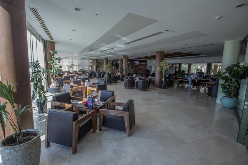 Titanic Hotel & Spa Sulaymaniyah Bagian luar foto Business lounge at the airport